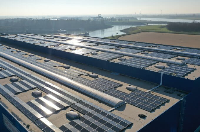 Green Logistics Photovoltaik Solaranlage Megawatt Hegmann Transit